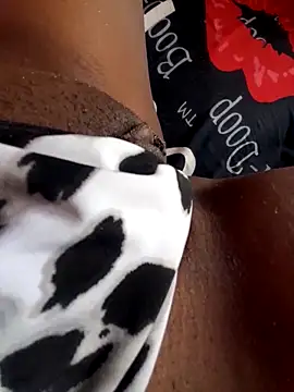 gabrielaaguiiar95 online show from September 27, 2:46 pm