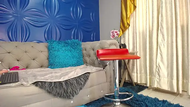 JolieDuvalle online show from December 1, 1:47 pm