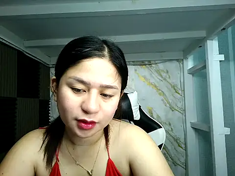 Mia 2022 online show from October 26, 7:37 am