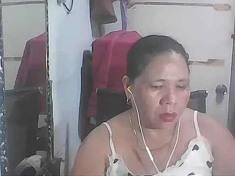 hotwet mama4uxx online show from January 9, 4:22 pm