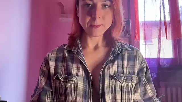 Nikky Divine online show from October 17, 7:55 am