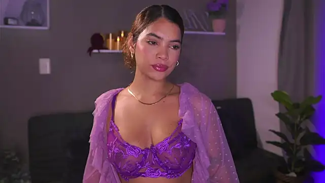Snapshot of HannahEvanss chatting on October 1, 8:25 pm HannahEvanss online show from October 1, 8:25 pm