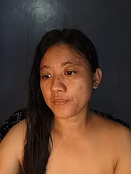 Snapshot of Urchanel chatting on October 31, 9:13 am Urchanel online show from October 31, 9:13 am