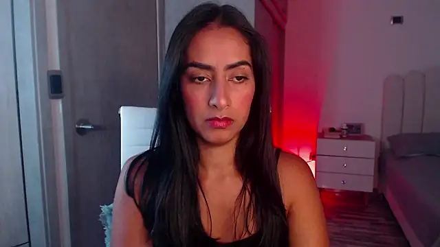 Brown skin11 online show from December 2, 9:50 pm