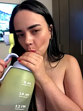 GeorginaJones online show from October 4, 12:05 am