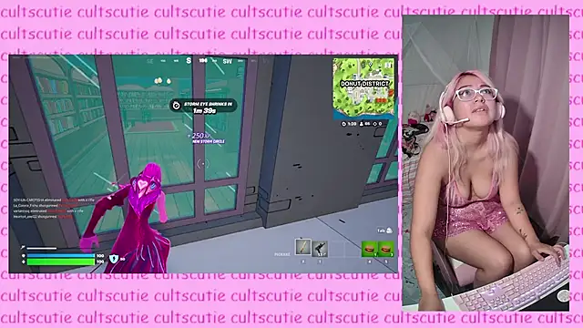 cultscutie online show from November 21, 2:24 am