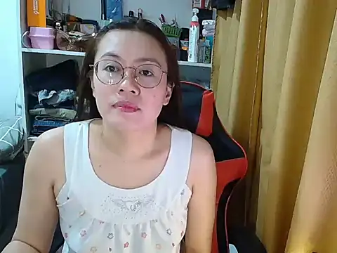 crizzybel online show from December 21, 4:11 pm