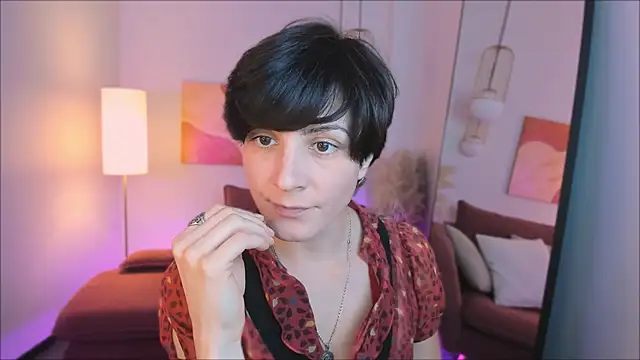 LorenDaze online show from November 11, 2:25 pm