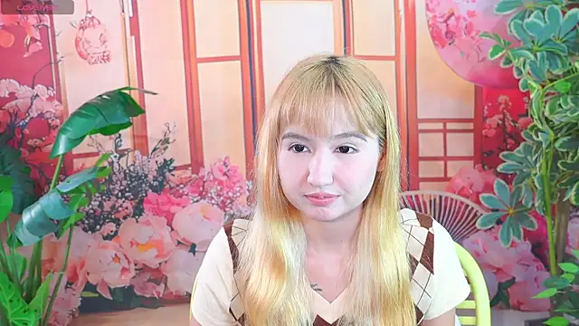 Pinkie Princes online show from November 4, 7:08 pm