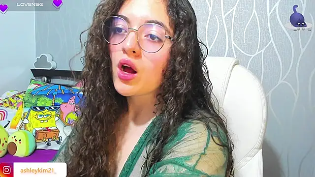 AshleyKim  online show from February 8, 12:14 am