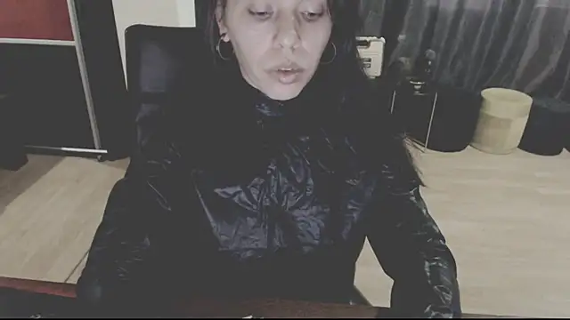 GoldenSasha online show from October 29, 2:53 pm