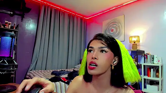 Amethyst ts online show from October 25, 3:52 pm