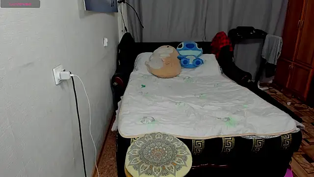 monica  elder online show from February 14, 4:25 am