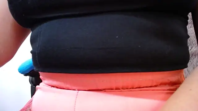 klylls squirt  online show from November 4, 7:30 pm