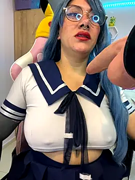 Luna Paris  online show from October 21, 2:10 pm