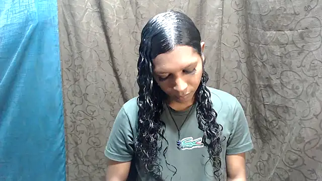 Snapshot of shairaStarr chatting on October 22, 1:16 pm shairaStarr online show from October 22, 1:16 pm