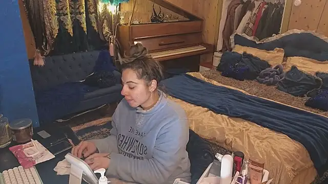 VanessaDoyle online show from January 9, 3:11 am