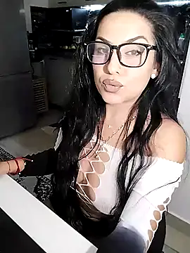 hot-babygirl online show from December 17, 7:29 pm