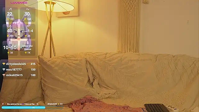 bunnycuteshy online show from November 12, 5:55 pm