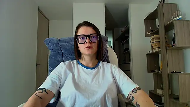 Arya starrk online show from October 13, 2:31 pm