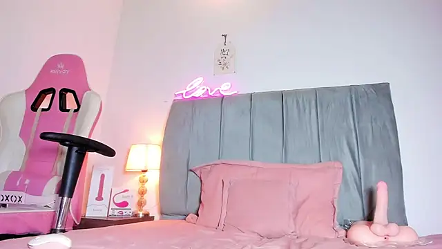 Snapshot of Valentinamolina_ chatting on September 19, 12:09 am Valentinamolina  online show from September 19, 12:09 am