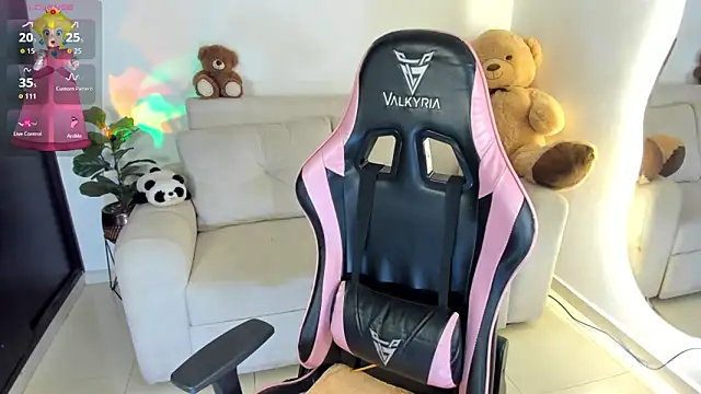 eval lee18 online show from November 1, 2:05 am