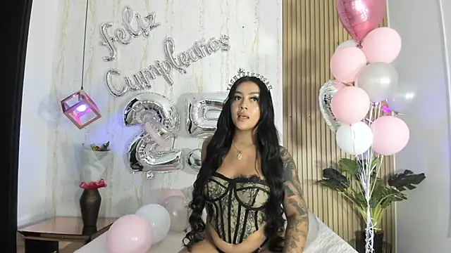 CameronCollins  online show from October 29, 8:00 pm