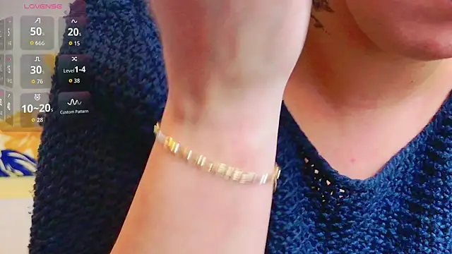 KarinaNoir online show from December 17, 5:11 am