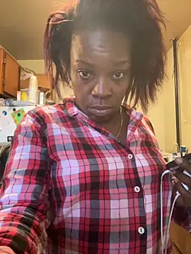 ChocolateBuns101 online show from November 16, 2:39 pm