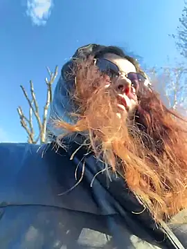 DaisyVibesss online show from February 20, 10:06 am