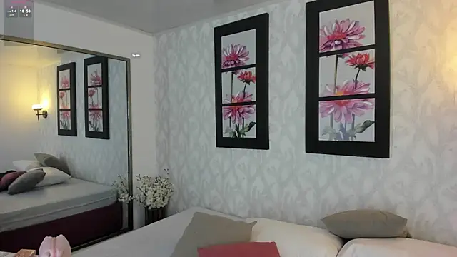 EmilySumer online show from November 23, 12:57 am