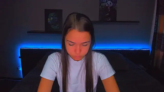 AlexaBarkley online show from September 15, 12:30 am