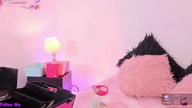 SophieRossi online show from November 20, 4:24 am