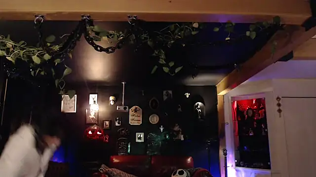 Snapshot of gothstripper chatting on October 1, 11:31 pm gothstripper online show from October 1, 11:31 pm