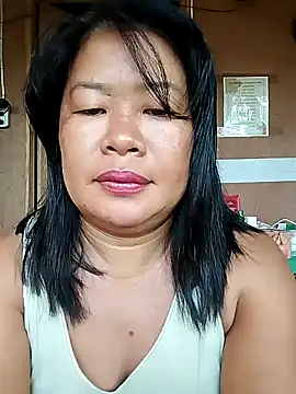 Lovelywoman43 online show from November 1, 10:14 pm