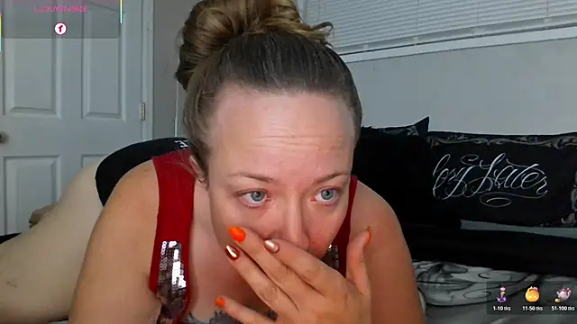 julimonroe online show from October 23, 12:38 am