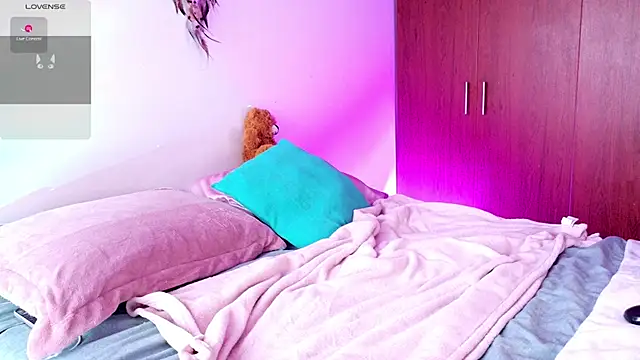 Lia Tinez online show from February 7, 9:51 pm