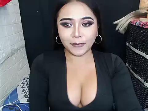 SexylongcockKIAts online show from December 15, 10:09 am