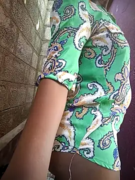 Petite li online show from February 13, 7:32 am