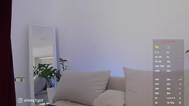 Fallinlove1 online show from January 19, 8:10 am