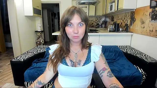 Snapshot of StacyTigerr chatting on September 17, 4:27 pm StacyTigerr online show from September 17, 4:27 pm