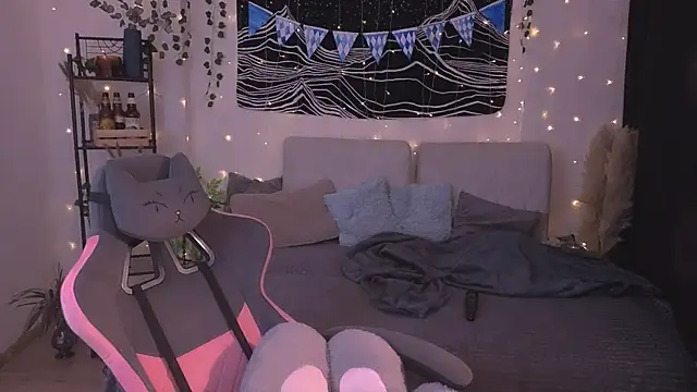 Snapshot of IrmaBell chatting on October 3, 12:27 am IrmaBell online show from October 3, 12:27 am