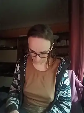 Dettybitch40 online show from December 15, 1:16 pm