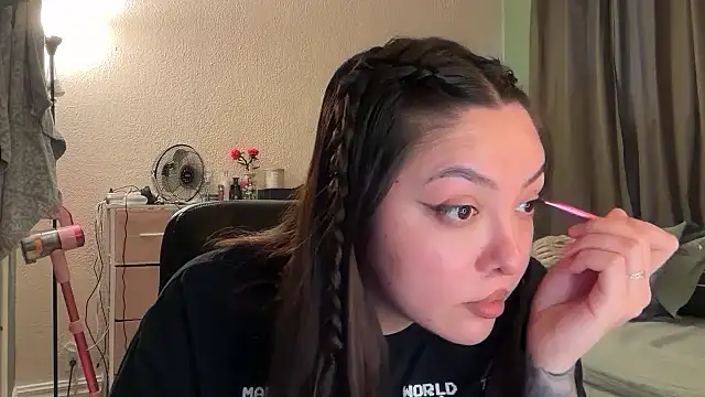 Pumpkin bunny online show from December 15, 6:57 pm