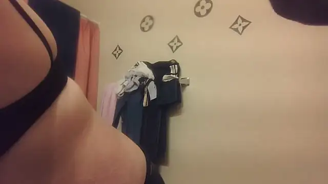 bootiebby online show from November 13, 9:30 am