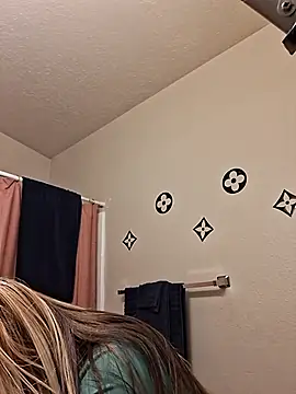 bootiebby online show from October 26, 11:16 am