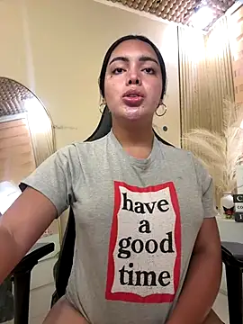 TS-SimplyTheBest online show from November 10, 9:26 am