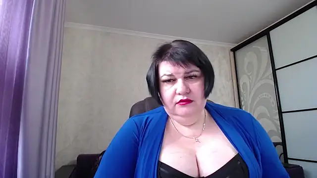 JuicyLady Di online show from November 1, 5:33 am