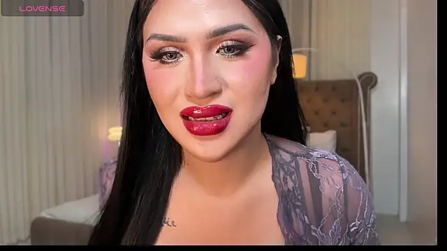 Your Majesty Tyra online show from February 2, 5:50 am