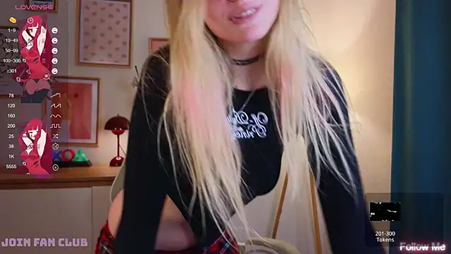 evangel1ne online show from October 8, 8:13 pm